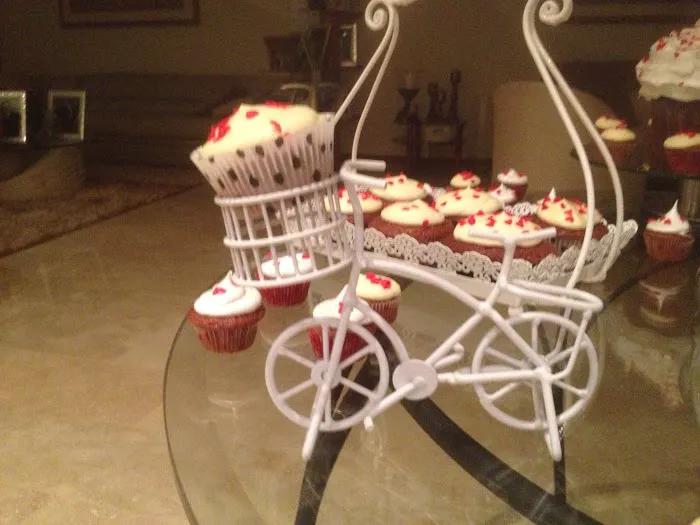 Ivvys Cake Picture 7