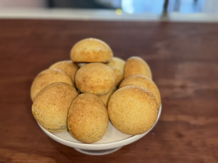 Leo Pan Colombian Bakery Picture 4