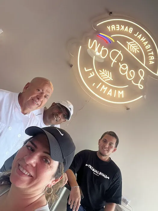 Leo Pan Colombian Bakery Picture 1