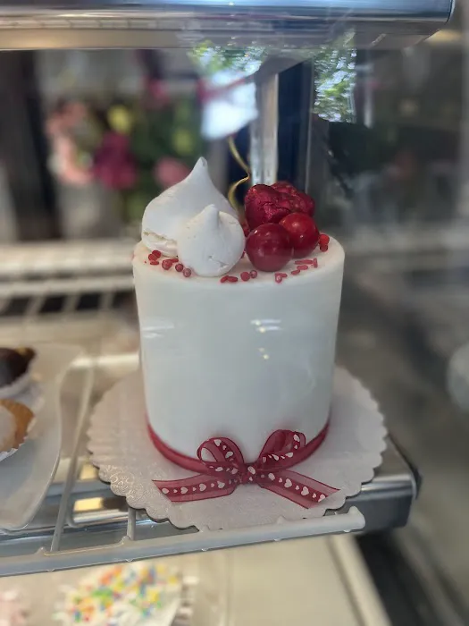 Cake Lounge Miami Picture 7