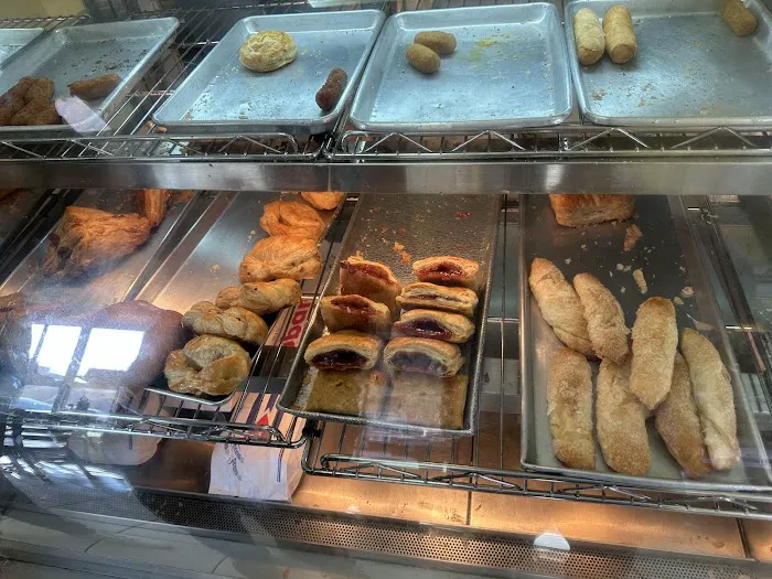 Arahi's Bakery Picture 3