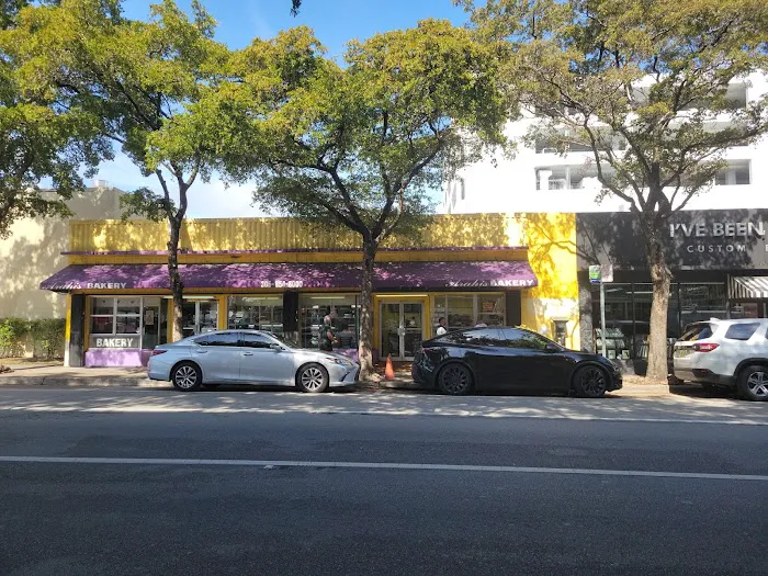Arahi's Bakery Picture 5