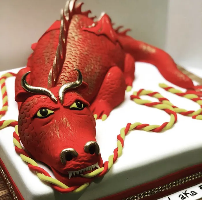 Unique Designer's Cake Picture 6