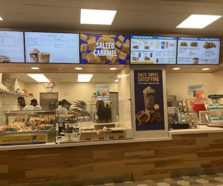 Cinnabon