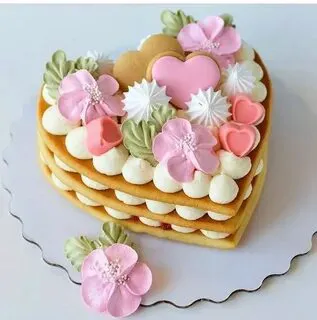 The Real Almond Cake Picture 7
