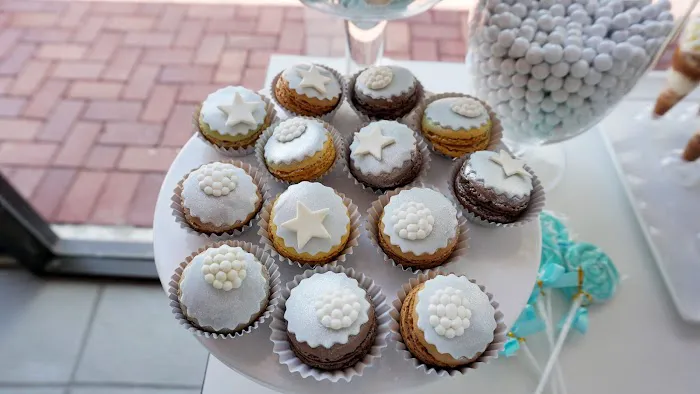 Todo Dulces Custom Cake & Dessert Studio Picture 4
