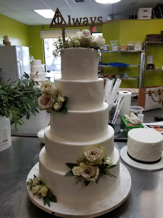 Todo Dulces Custom Cake & Dessert Studio Picture 6