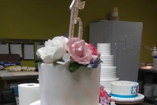 Todo Dulces Custom Cake & Dessert Studio