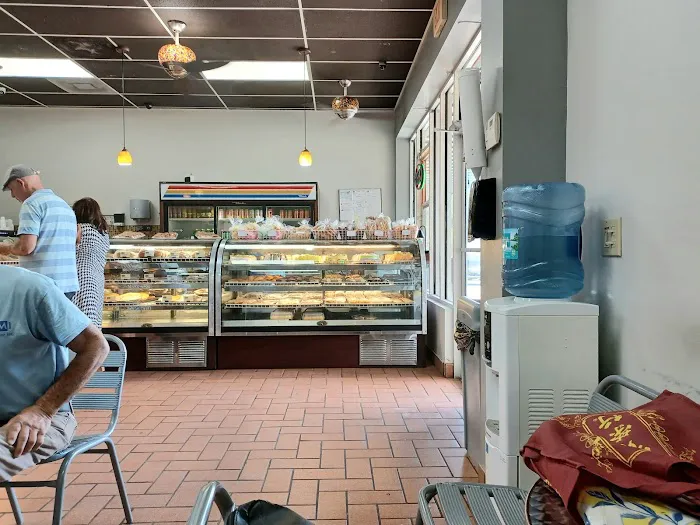 Sabroso Bakery Picture 9