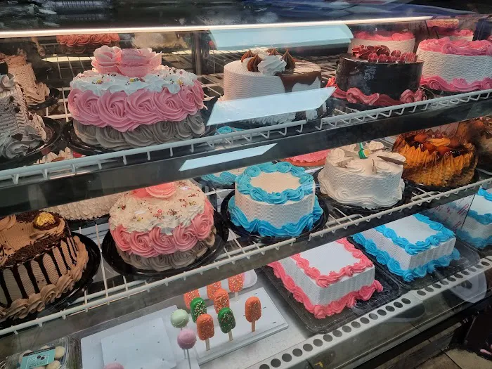 Dulcinea Bakery and Cake Supply Picture 10