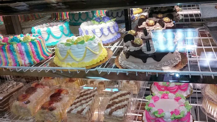 Plaza Bakery Picture 2