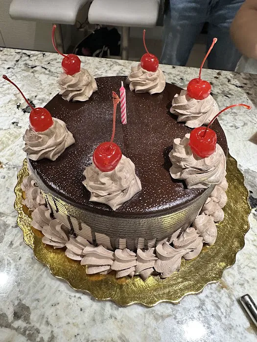 Vicky Bakery Bird Road Picture 3