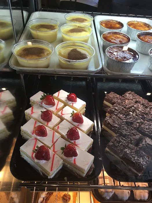 Party Cake Bakery Picture 2