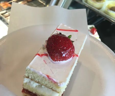 Party Cake Bakery