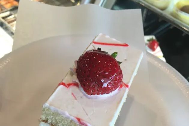 Party Cake Bakery