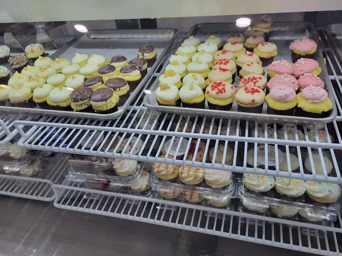 Misha's Cupcakes Picture 2