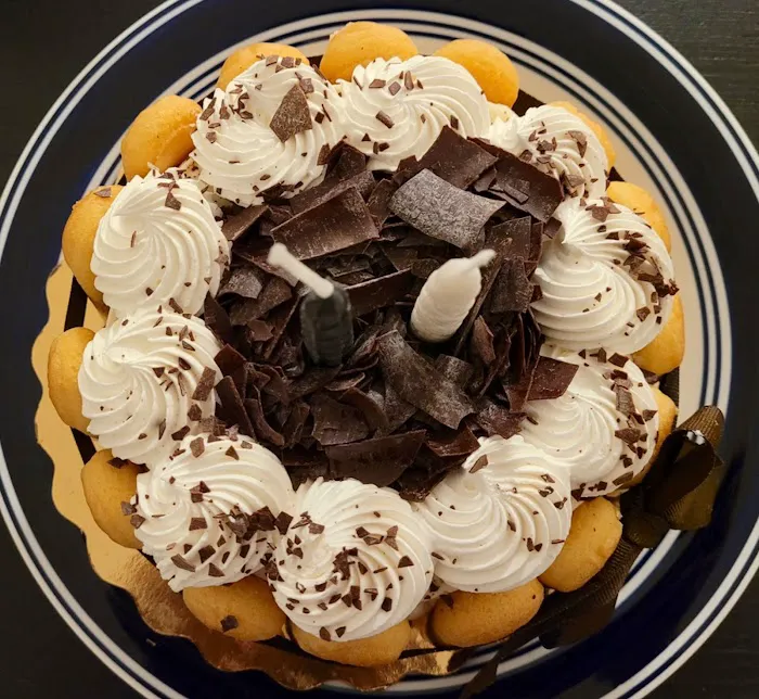 Whole Foods Bakery Picture 2