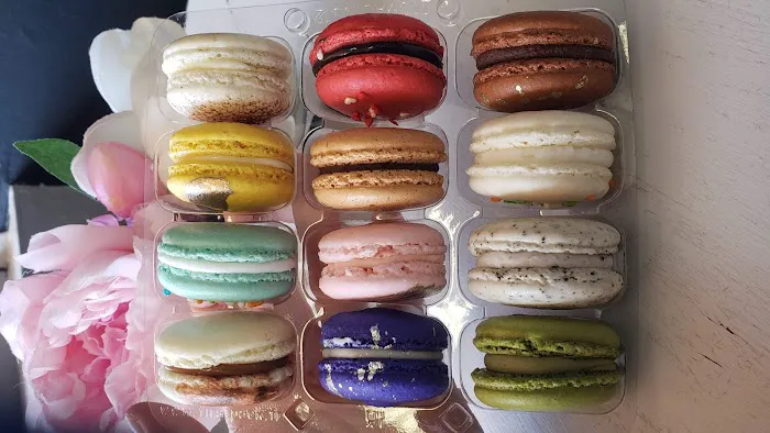 Simply Cakes Picture 9