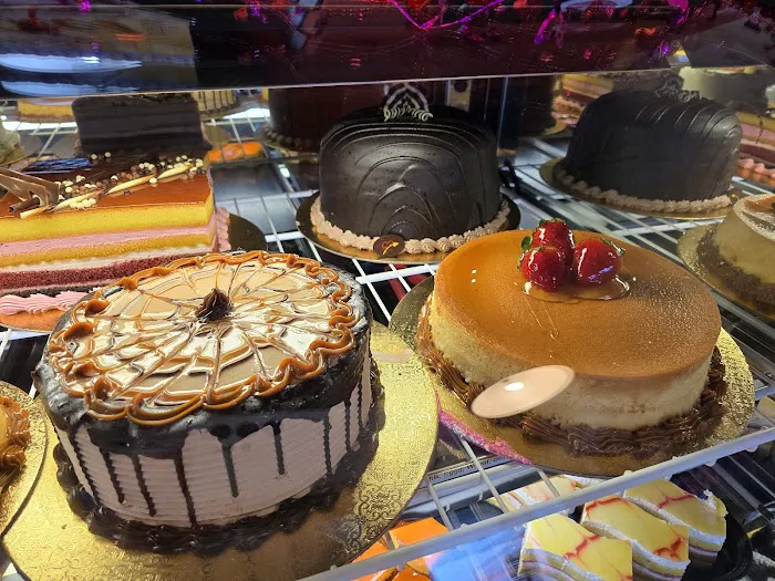 Pinecrest Bakery - Bird Road West Picture 4