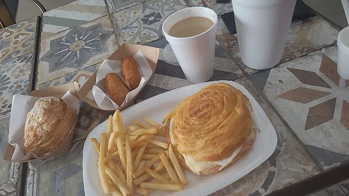 Karla Cuban Bakery - Kendall Store Picture 8