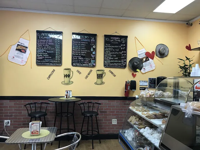 La Candelaria Bakery Picture 3