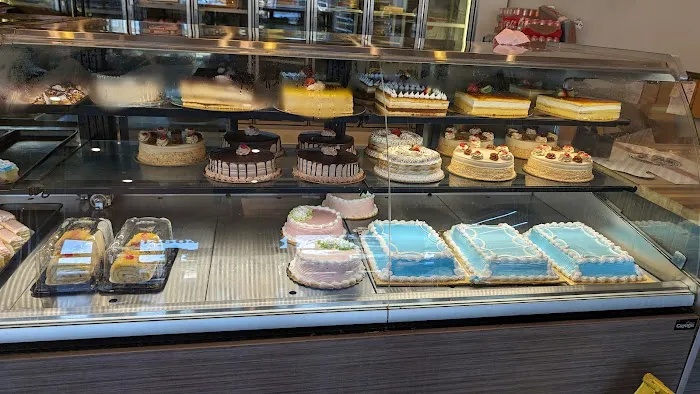 Party Cake Bakery Picture 3