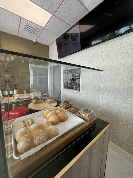 Rosago Bakery Picture 3