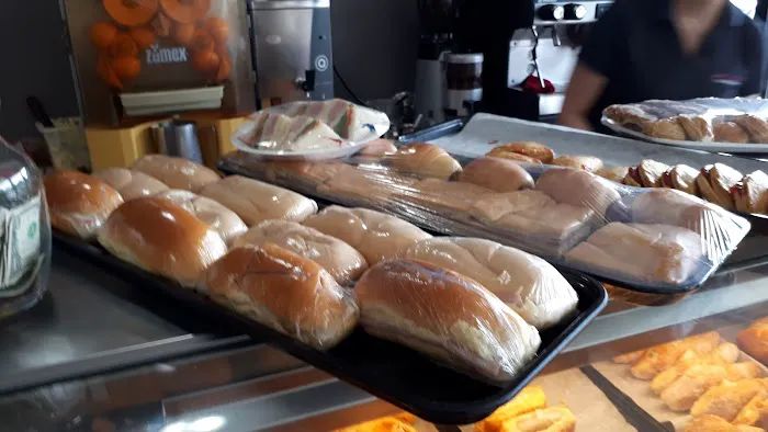 Dami Bakery Picture 4