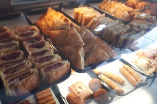 Dami Bakery