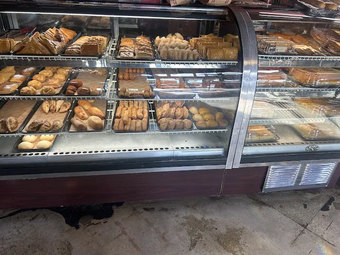 Pinecrest Bakery - Kendall Picture 8