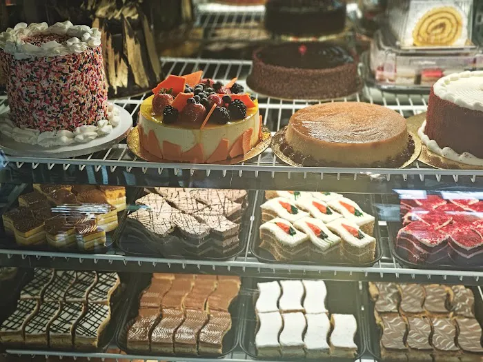 Pinecrest Bakery - Kendall Picture 2