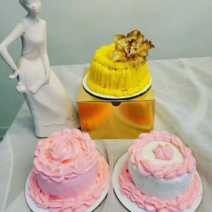 Dominican Lora Cake Designs Picture 7