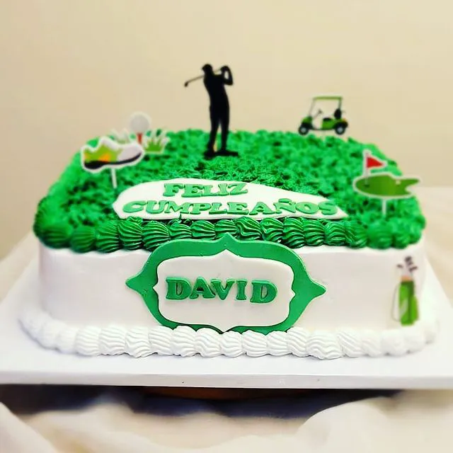 Dominican Lora Cake Designs Picture 6