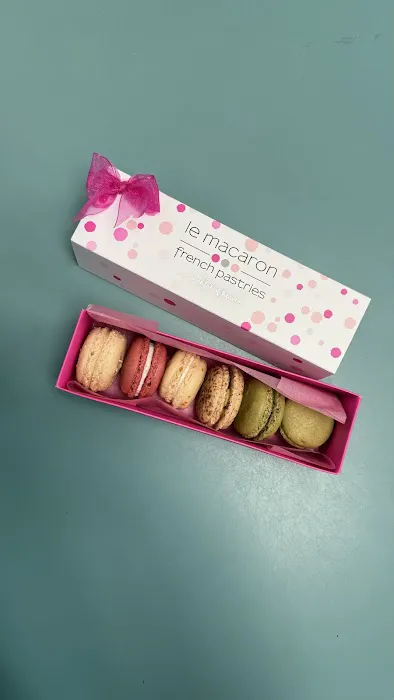 Le Macaron French Pastries Picture 2