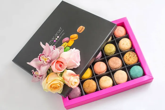 Le Macaron French Pastries Picture 9