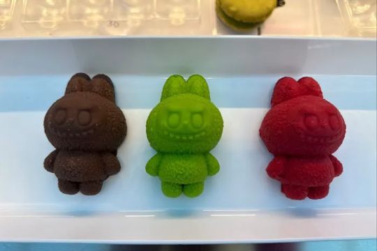 Le Macaron French Pastries