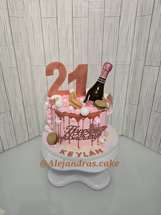 Alejandra's Cake Picture 9