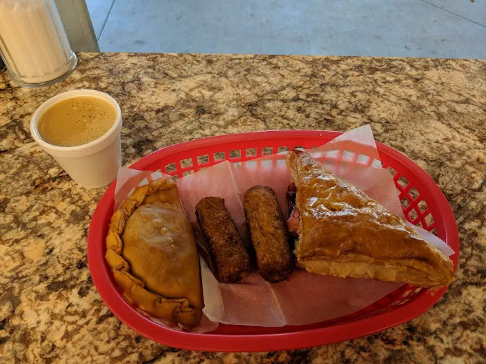 Cakeland Bakery Picture 5