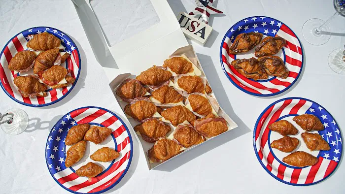 Croissants de Paris Miami Picture 2