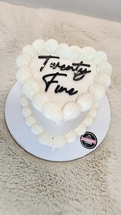 Miami.Cakes Picture 9