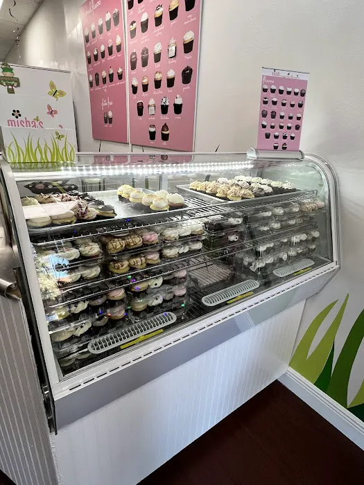 Misha's Cupcakes Picture 3