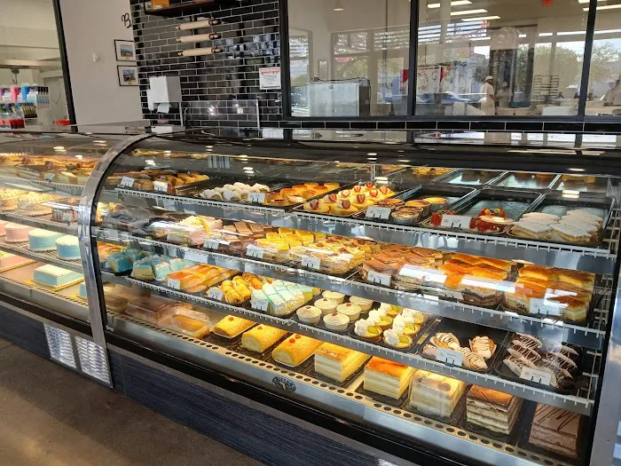 Party Cake Bakery & Cafe Picture 9