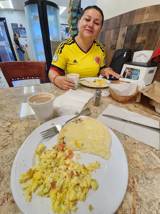 Sabor Colombiano Bakery Picture 10