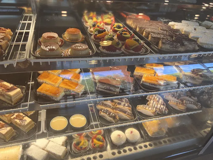 Party Cake Bakery Picture 4