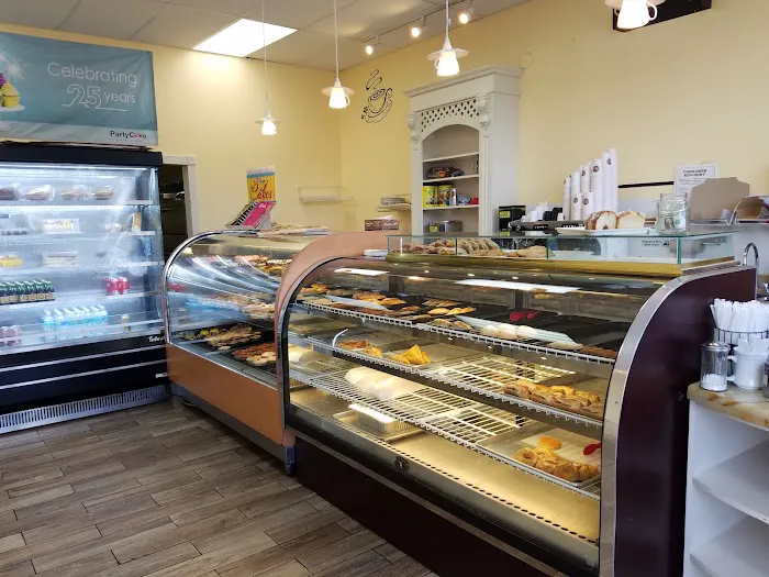 Party Cake Bakery Picture 10