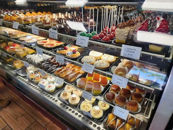 Havanas Bakery Cafe Picture 10
