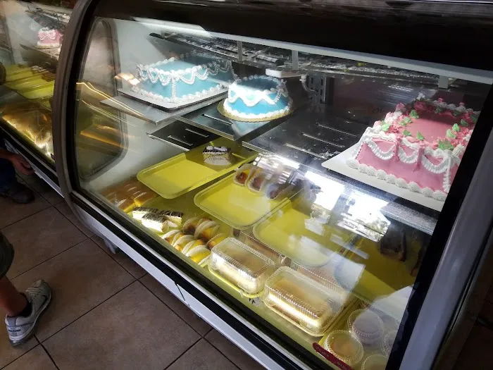 Santa Lucia Bakery Picture 4