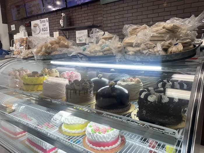 Mi Isla Bakery Picture 5