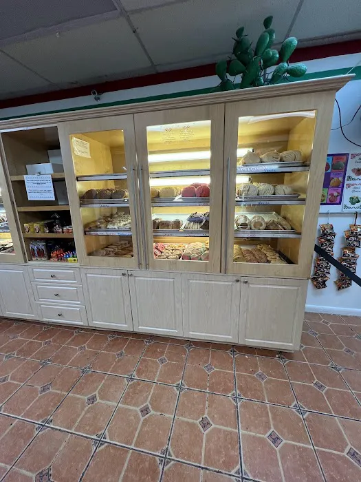 Panaderia La Favorita Picture 1