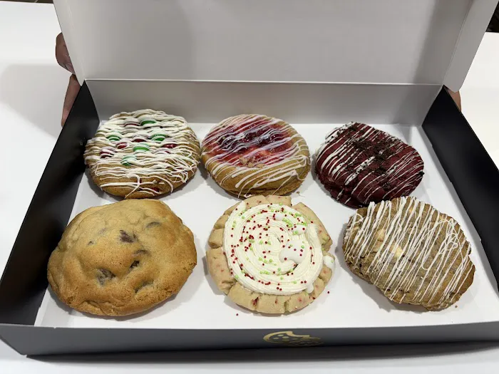 Crave Cookies - Kissimmee Picture 7
